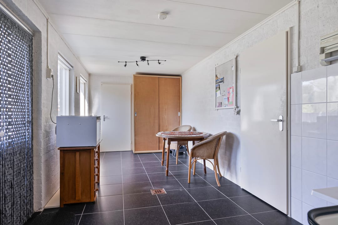 Charming Detached Family Home Near Boekel Centre with Garden and Sauna — 22