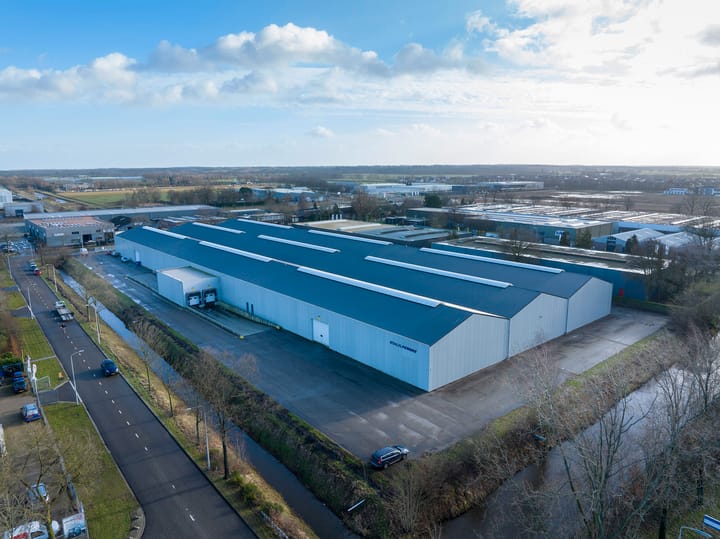 Nucleonweg 9, Roosendaal