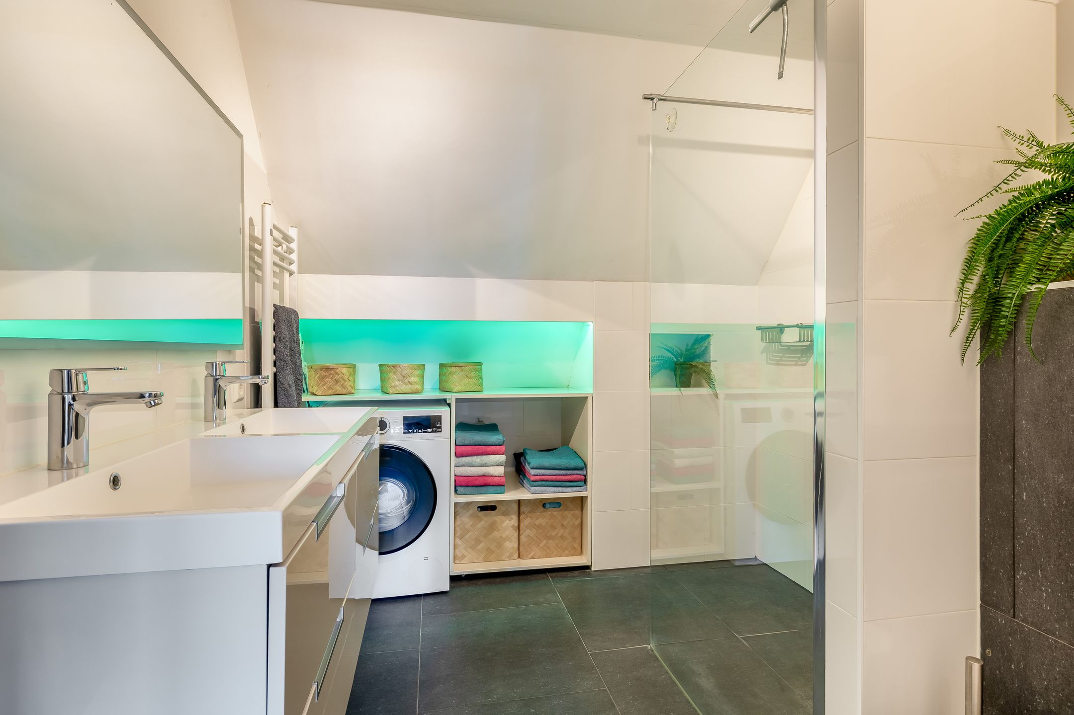 Photo 30 of Titus Brandsmahove 86