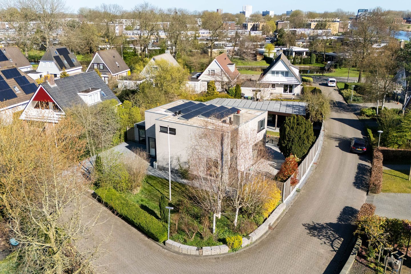 Photo 50 of Sudermuda 25