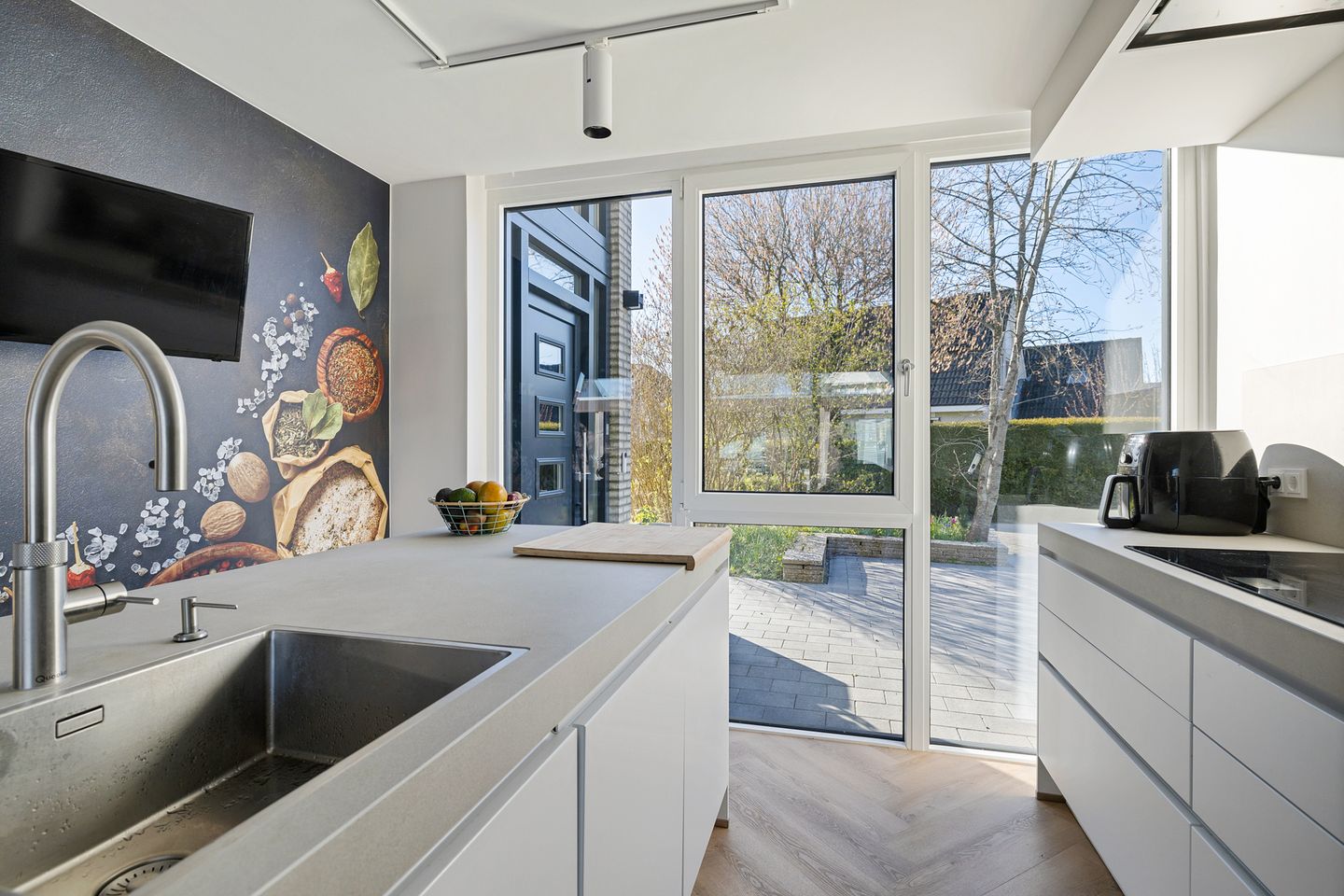 Photo 14 of Sudermuda 25