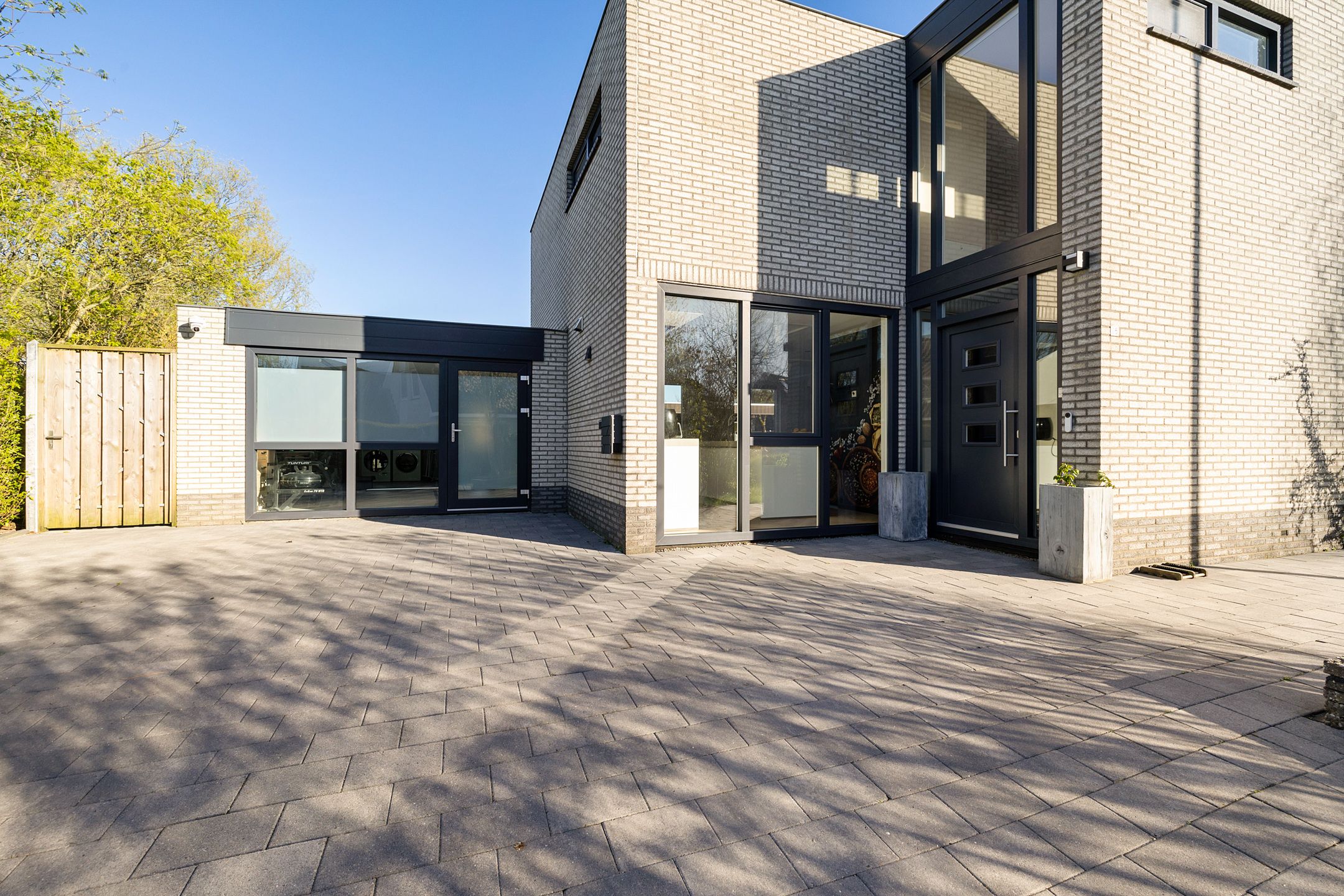 Photo 6 of Sudermuda 25