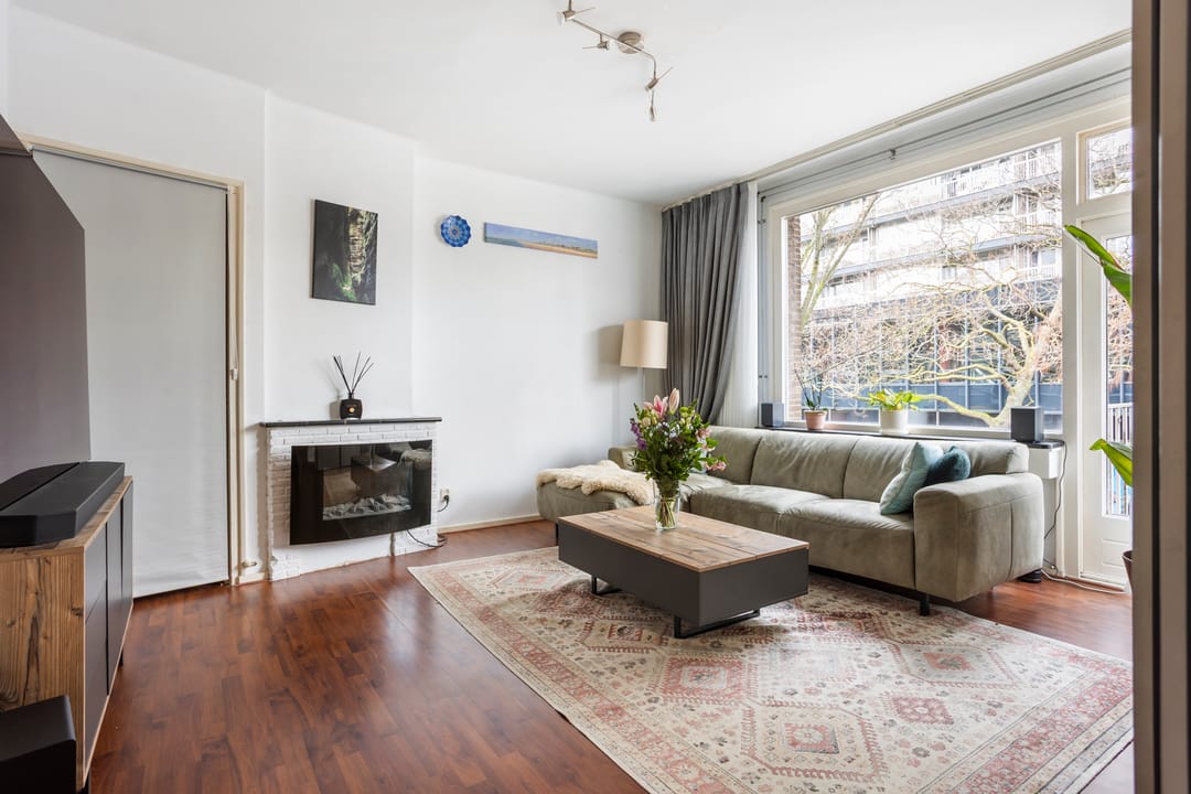 Photo 2 of Laan van Nieuw-Oost-Indië 117