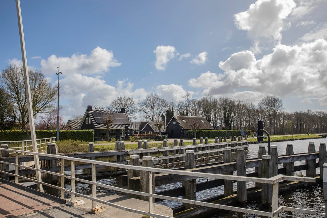 Photo 7 of Vriezerweg 19