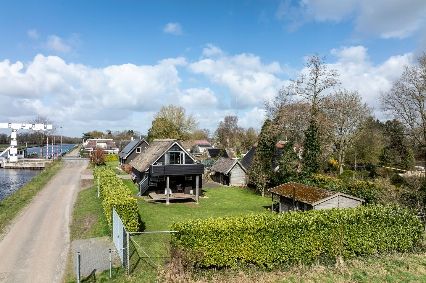 Photo 80 of Vriezerweg 19