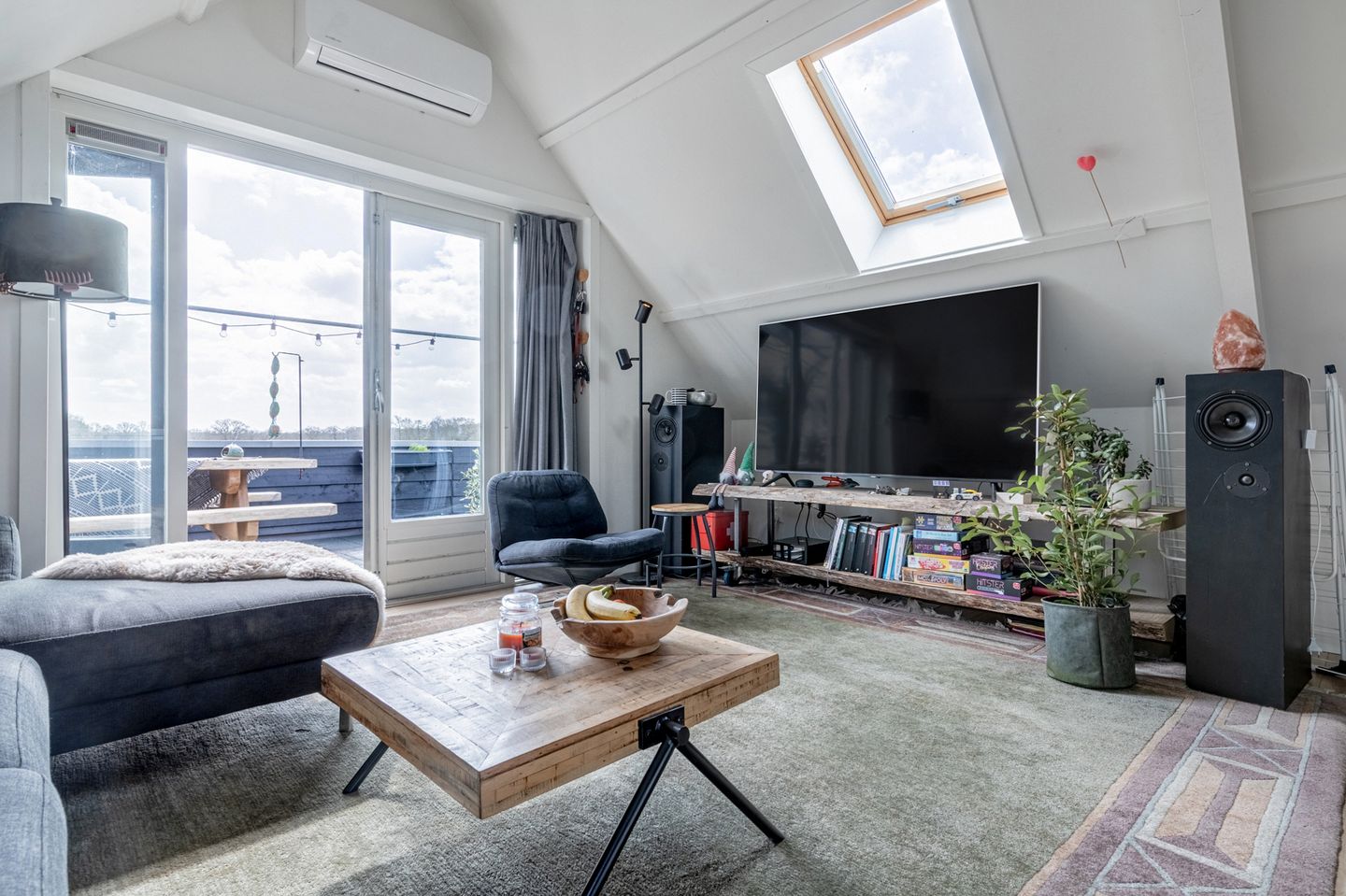 Photo 64 of Vriezerweg 19