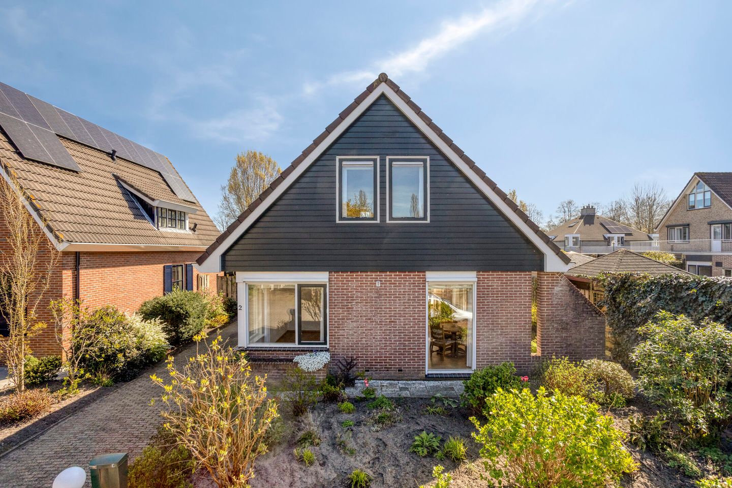 Spacious detached home with private garden in peaceful Veenendaal-West neighbourhood — 29