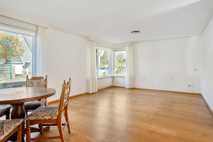 Photo 4 of Brahmsstraat 2
