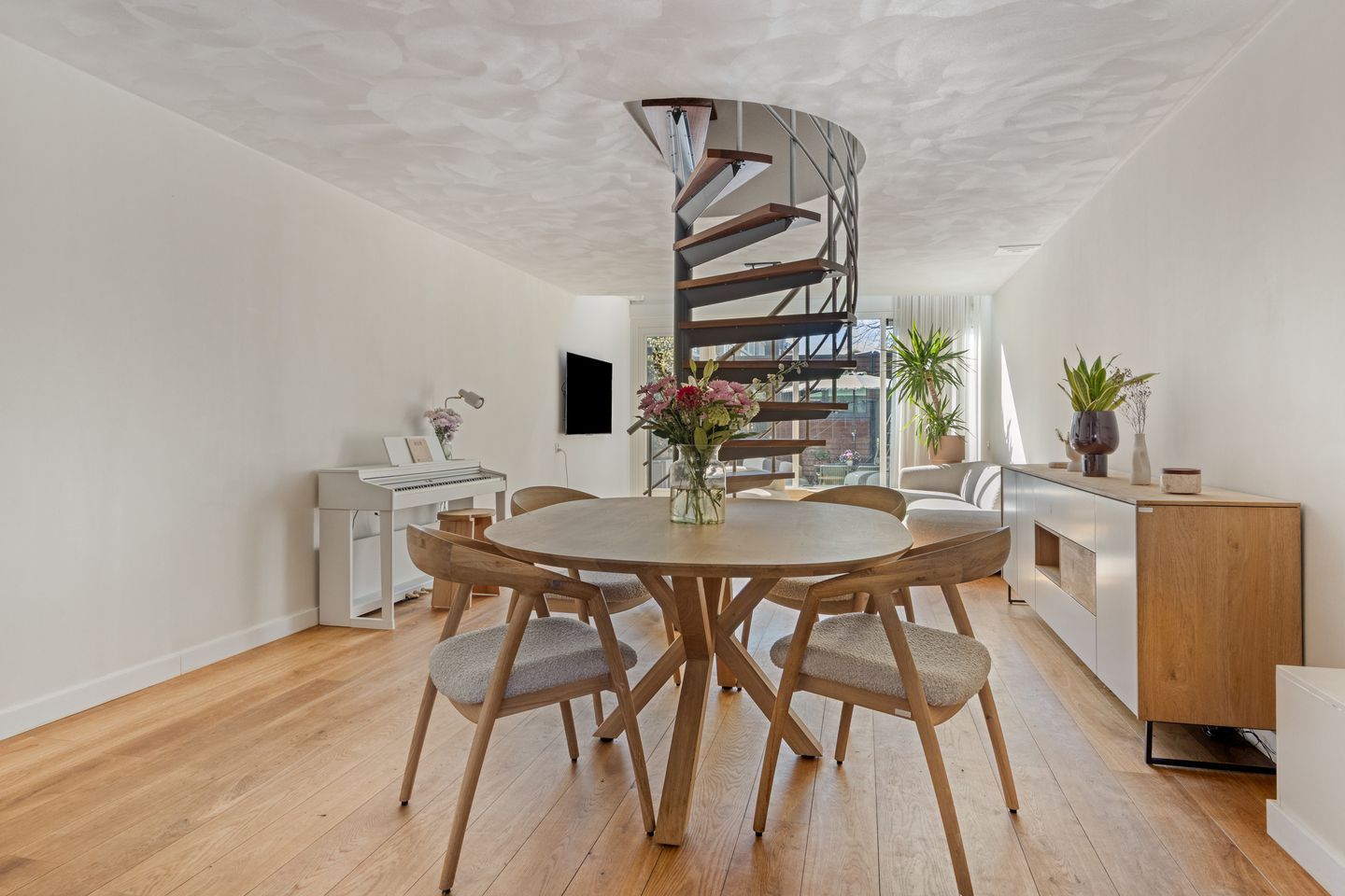 Foto 10 van Magnoliaerf 72