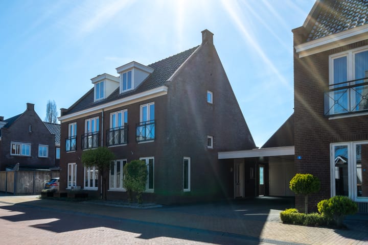Photo 2 of H.W. Bentinckstraat 3