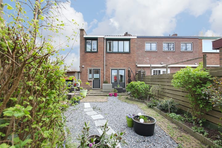 Foto 2 van Wijkerstraatweg 53