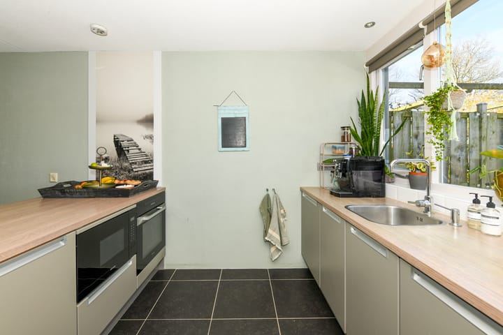 Photo 3 of Atalanta 49