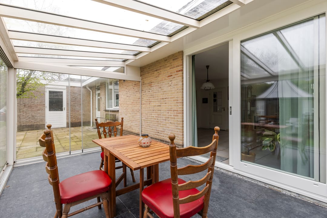 Foto 8 van Brooshooftstraat 34-A