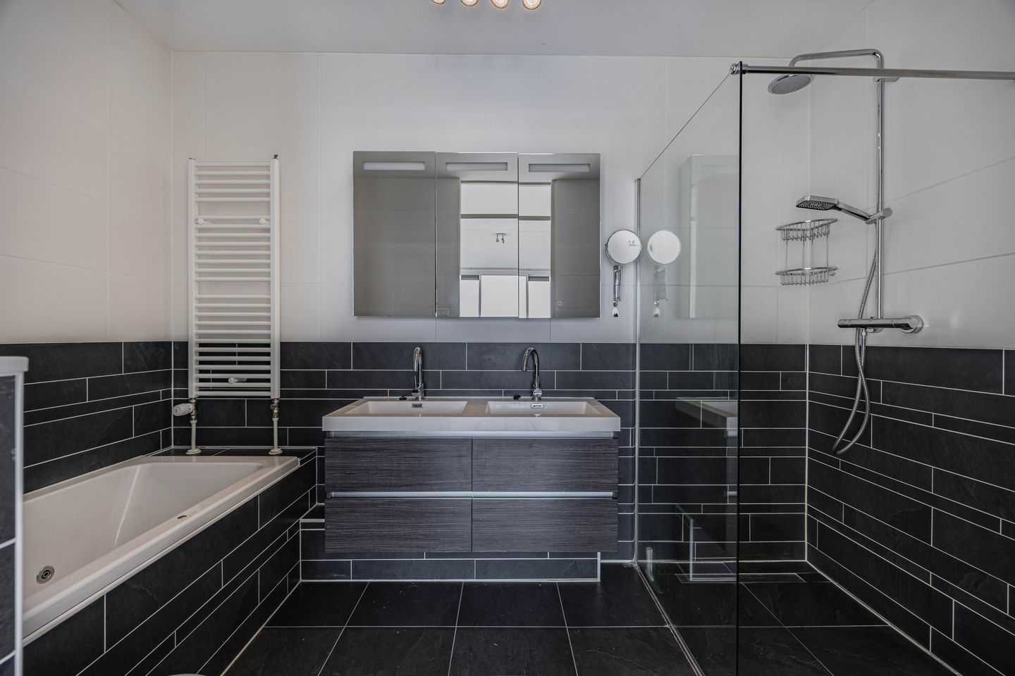 Foto 19 van Forum 37