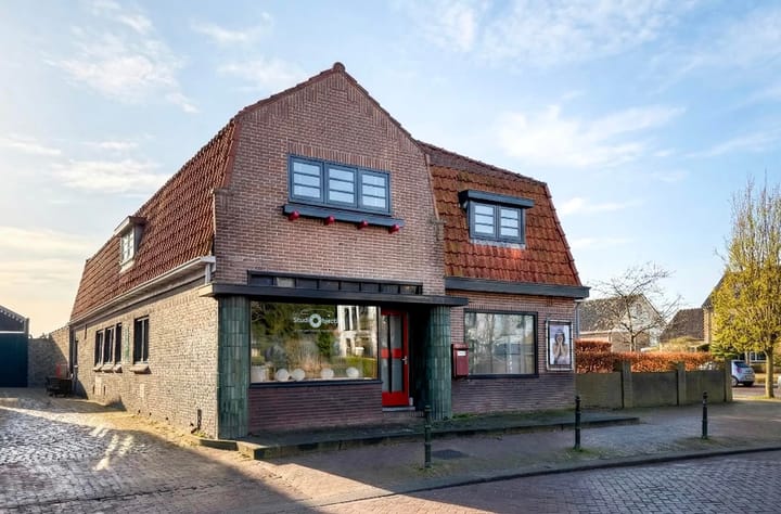 Dorpsstraat 86, Winkel