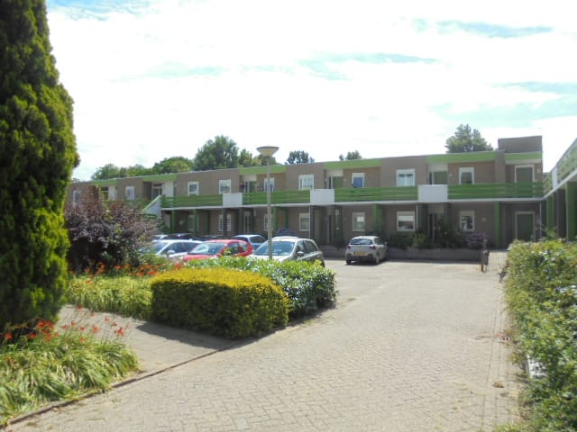 Foto 2 van Weerdjeshof 64