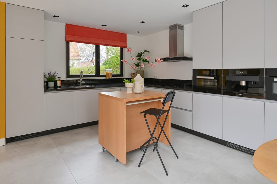 Foto 8 van Alberdingk Thijmlaan 33