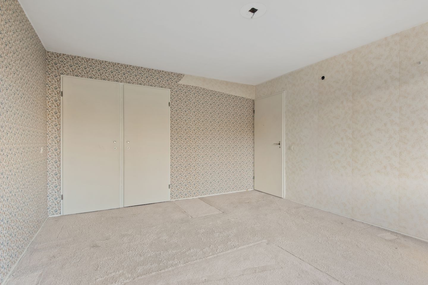 Photo 19 of Roelantlaan 36