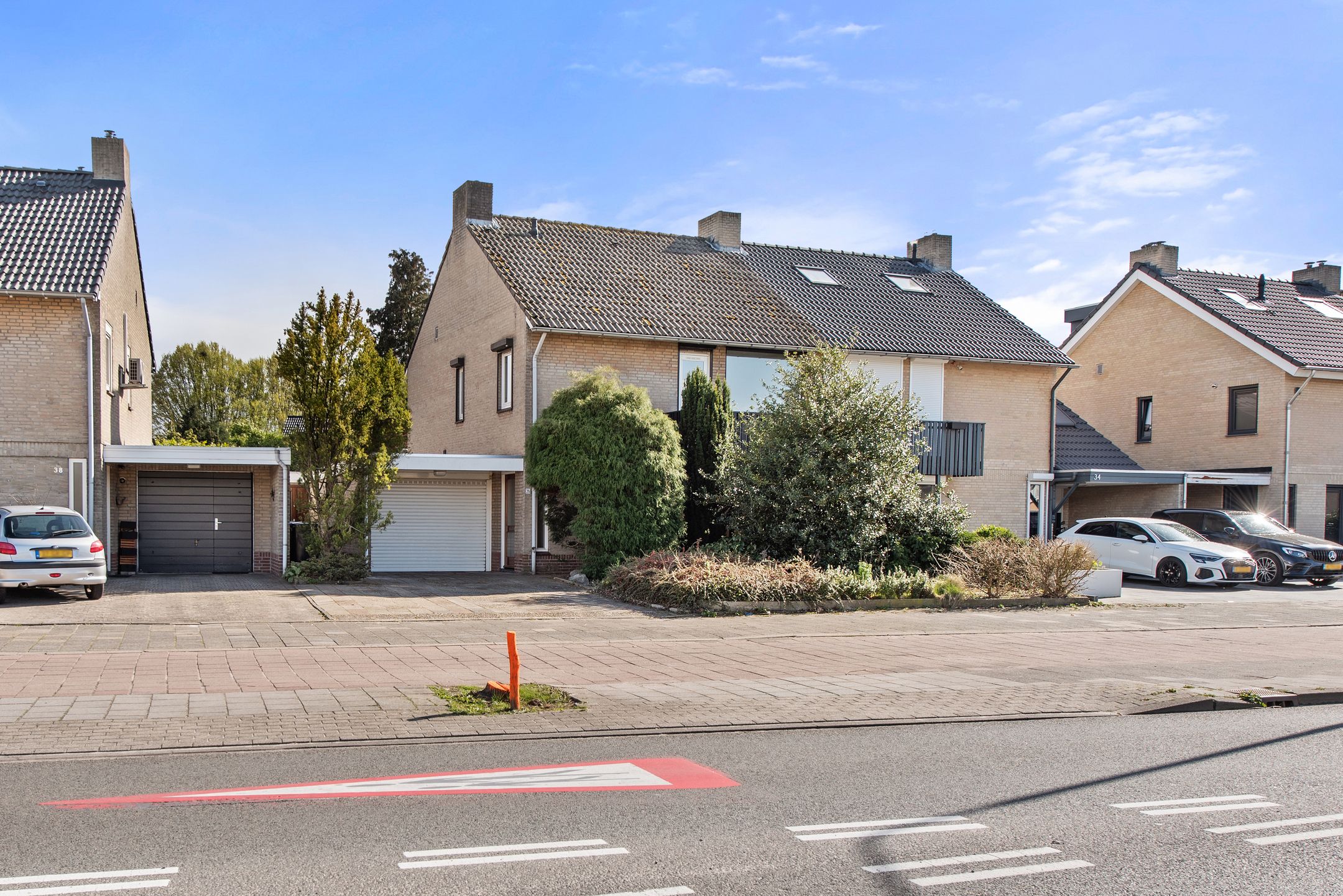 Photo 42 of Roelantlaan 36