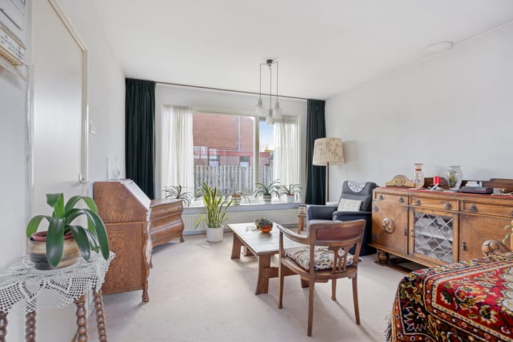 Photo 3 of Dr. A.R. Holstraat 42