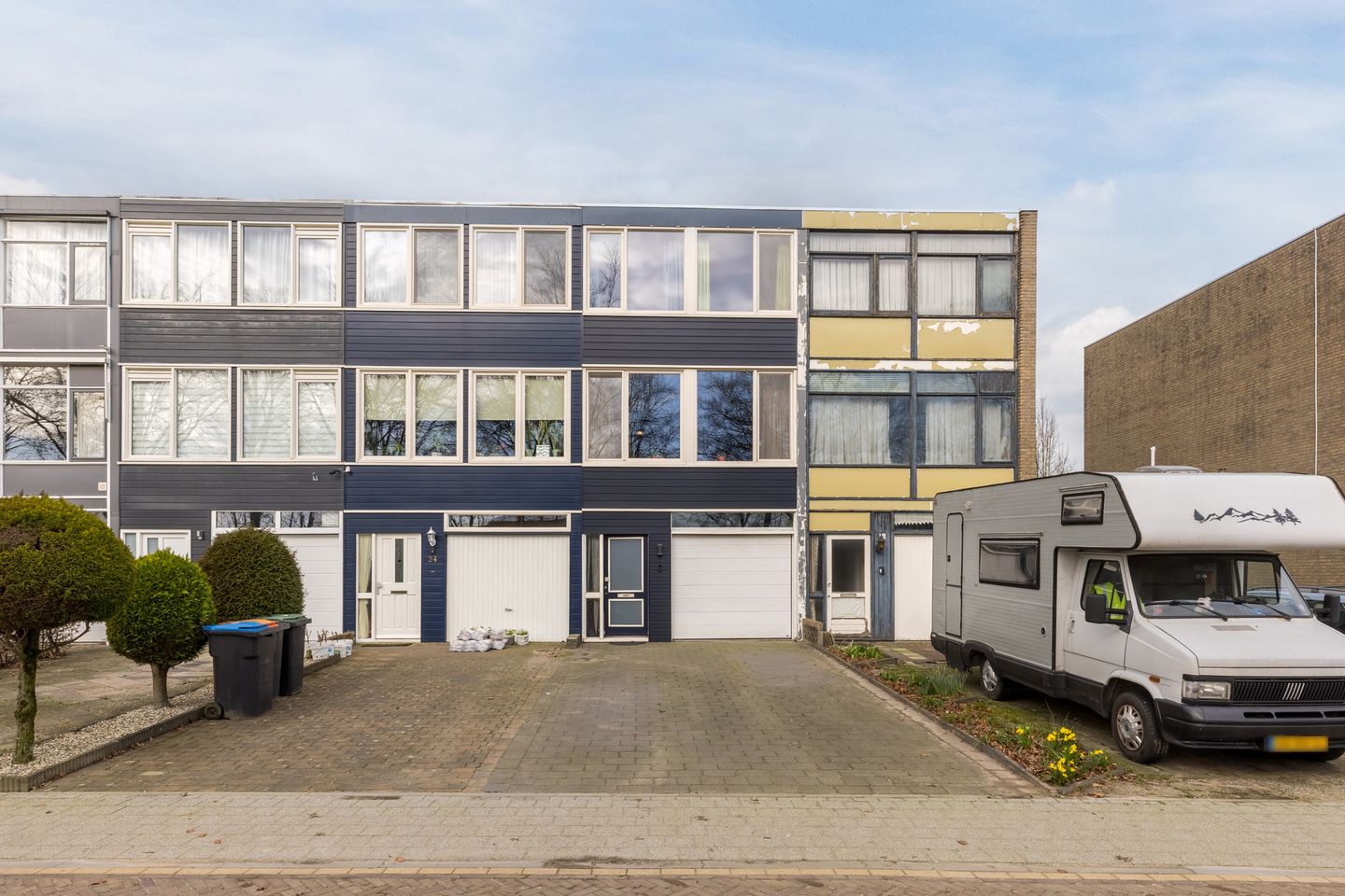 Van Hogendorpplein 25 — te koop in Goirle, Tussenwoning (drive-in woning)