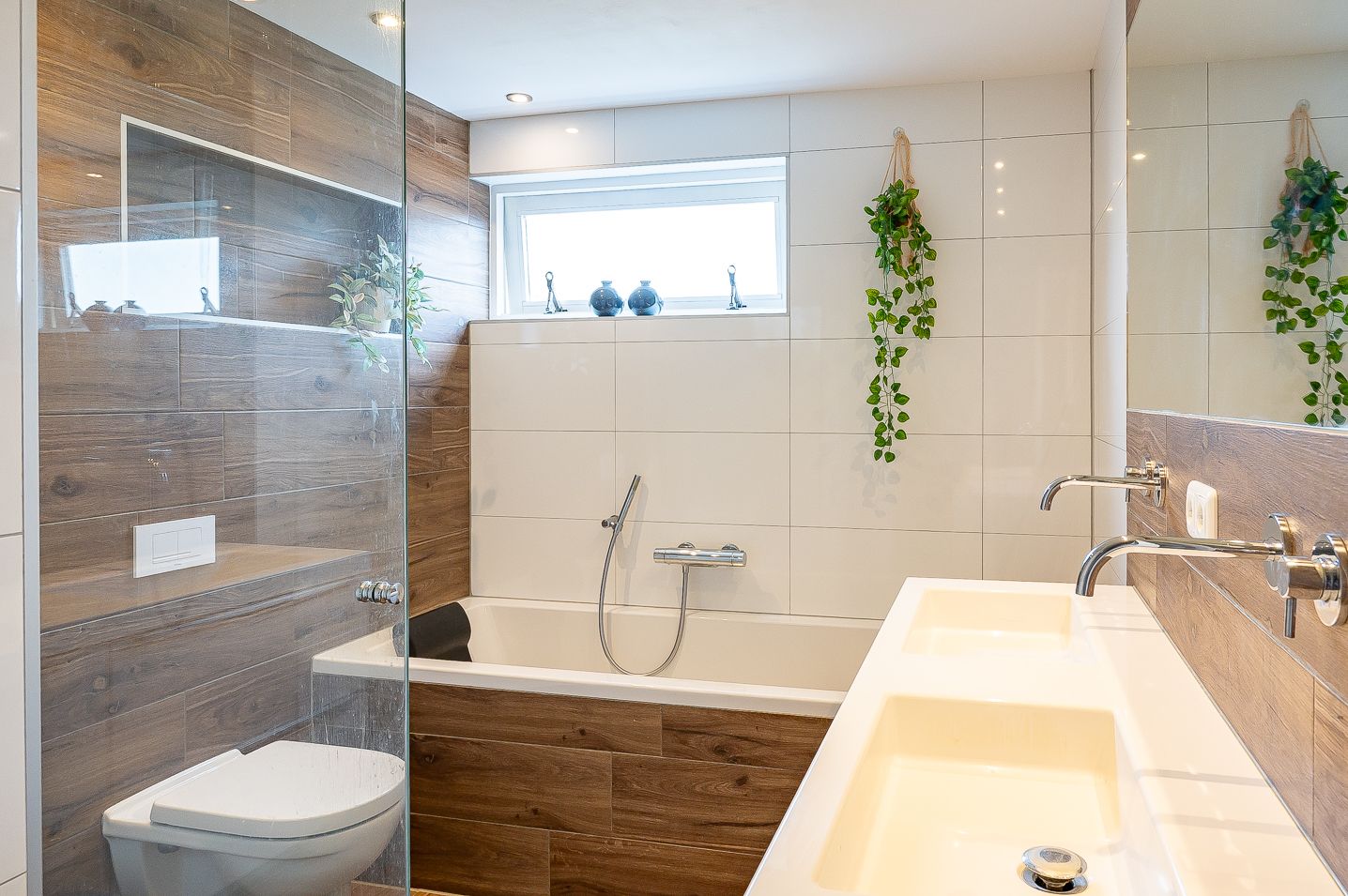 Foto 33 van de Voornekamp 18