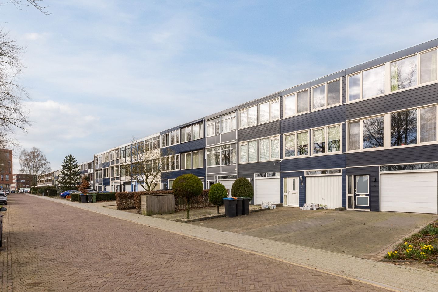 Foto 25 van Van Hogendorpplein 25