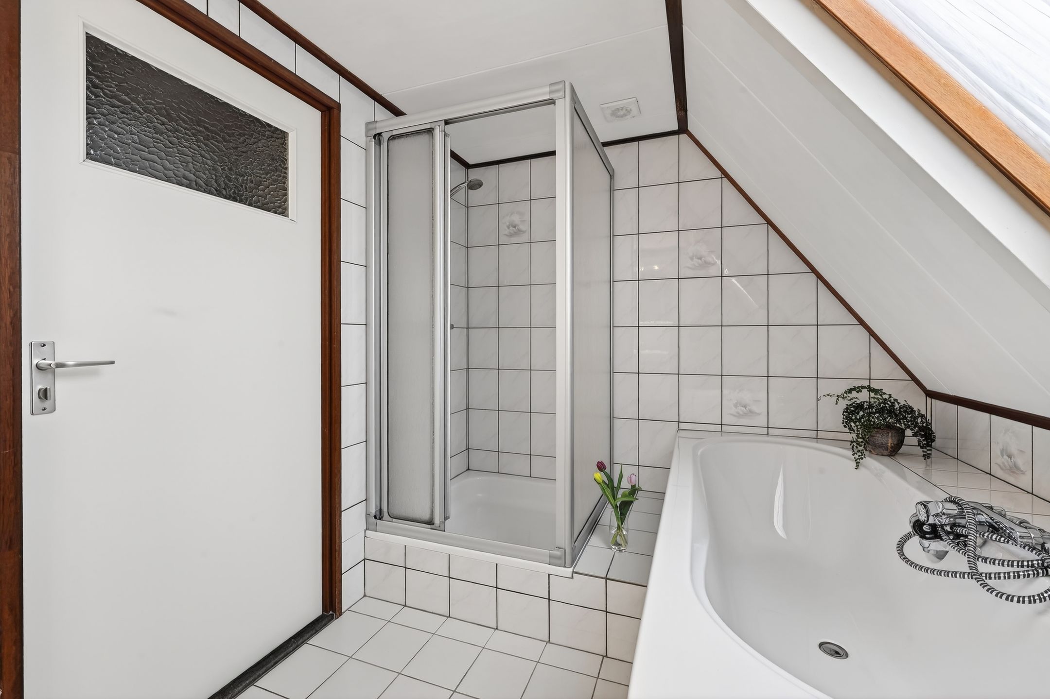 Photo 36 of Van Echtenskanaal NZ 53