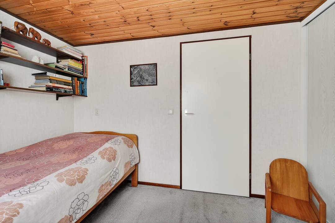 Photo 31 of Van Echtenskanaal NZ 53