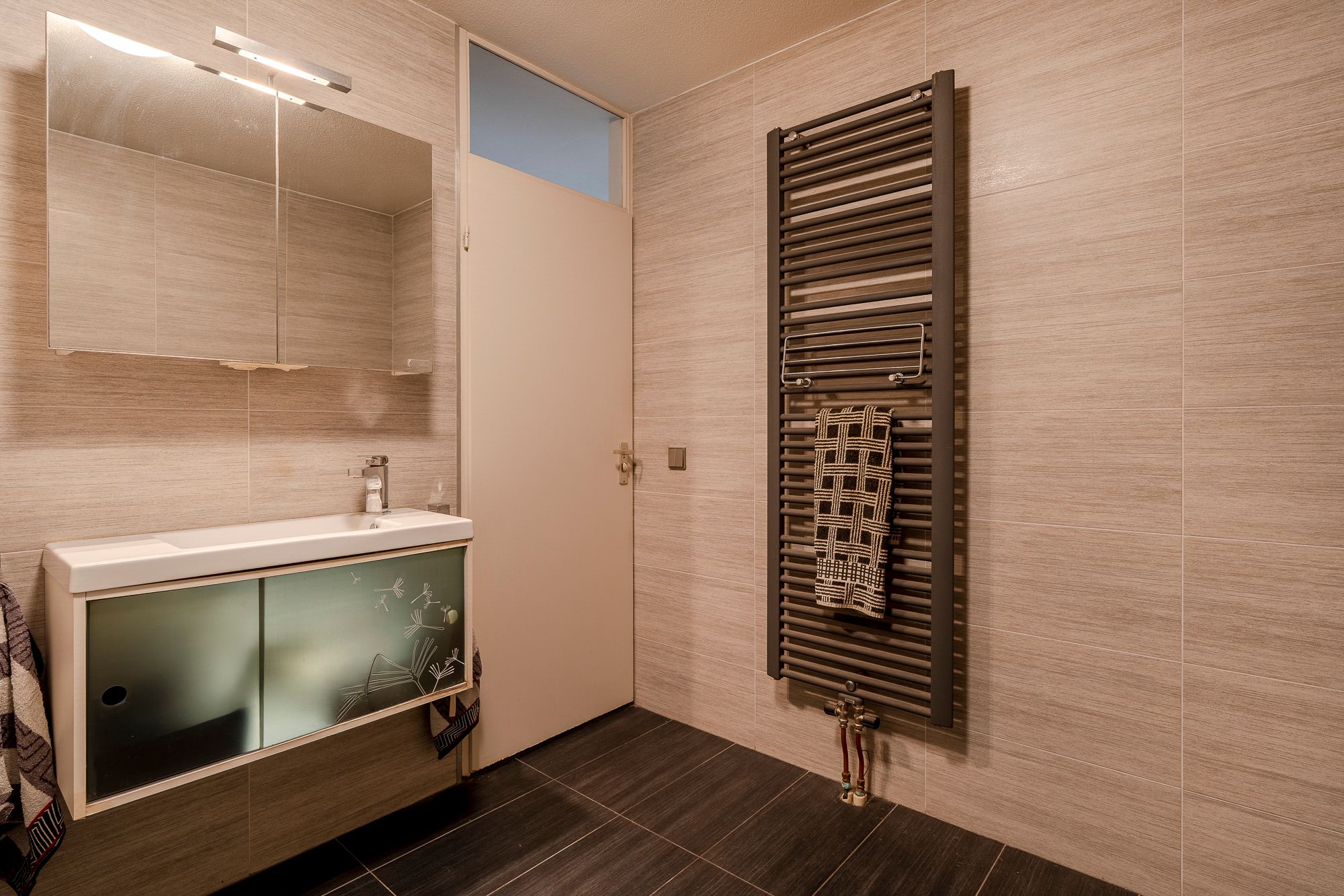 Photo 27 of Torenstraat 127