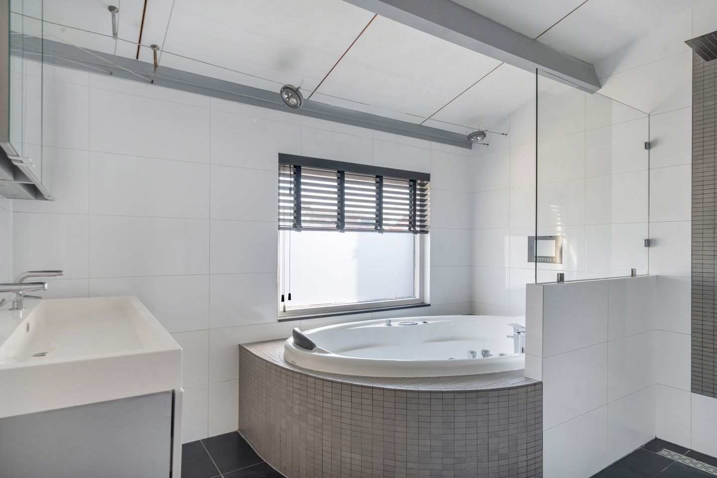 Photo 34 of Kastanjestraat 5