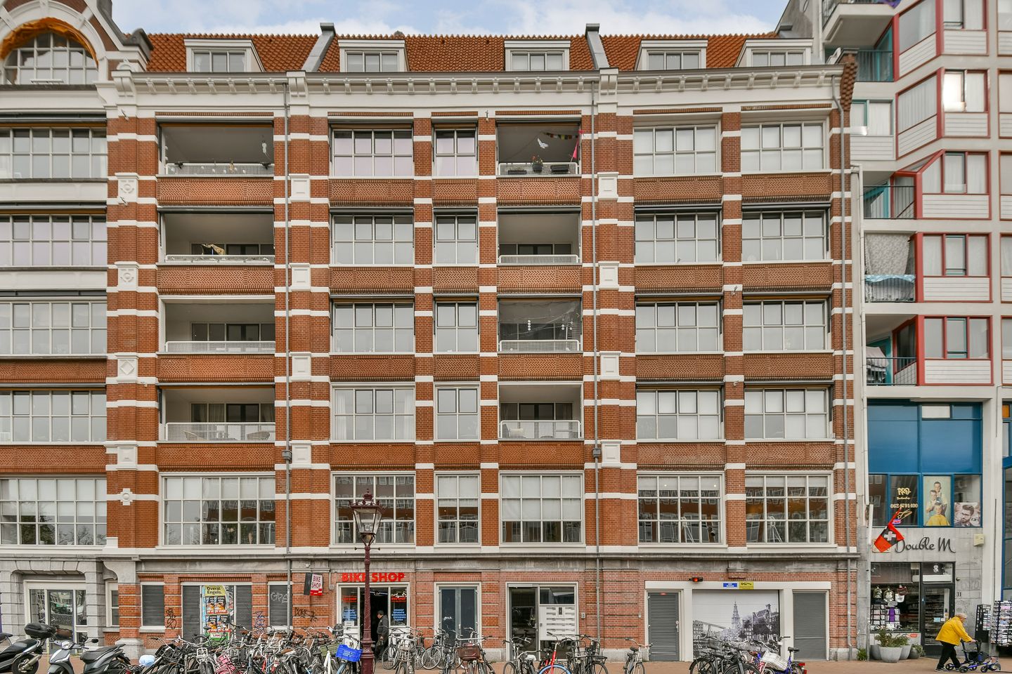 Photo 1 of Waterlooplein 21-A