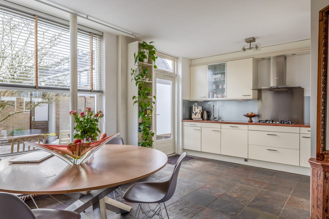 Foto 2 van Weegbree 6