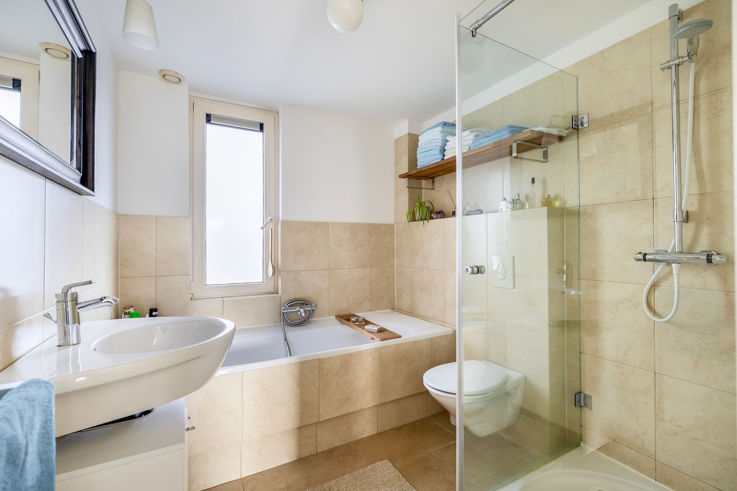 Foto 4 van Weegbree 6