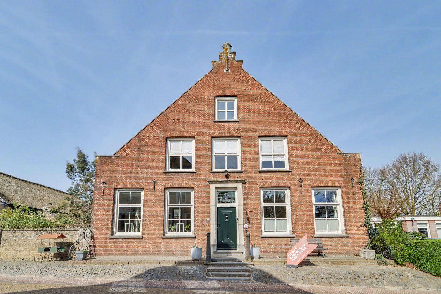 Foto 100 van Lange Broekstraat 2-B