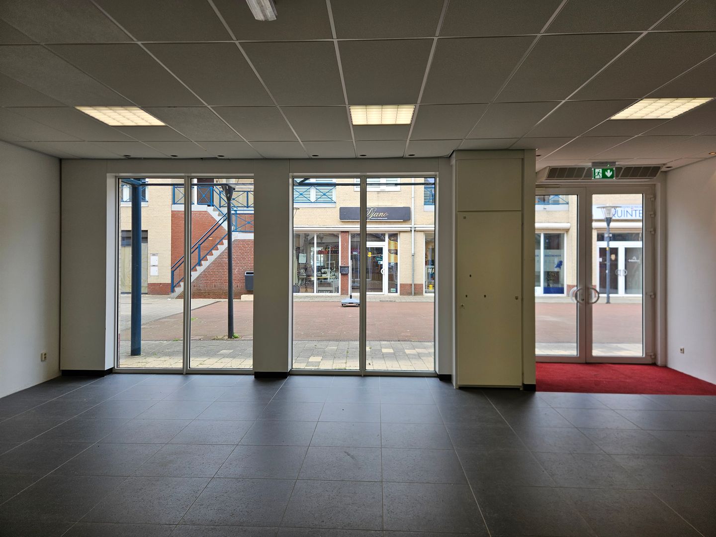 View photo 3 of Gindrapassage 8