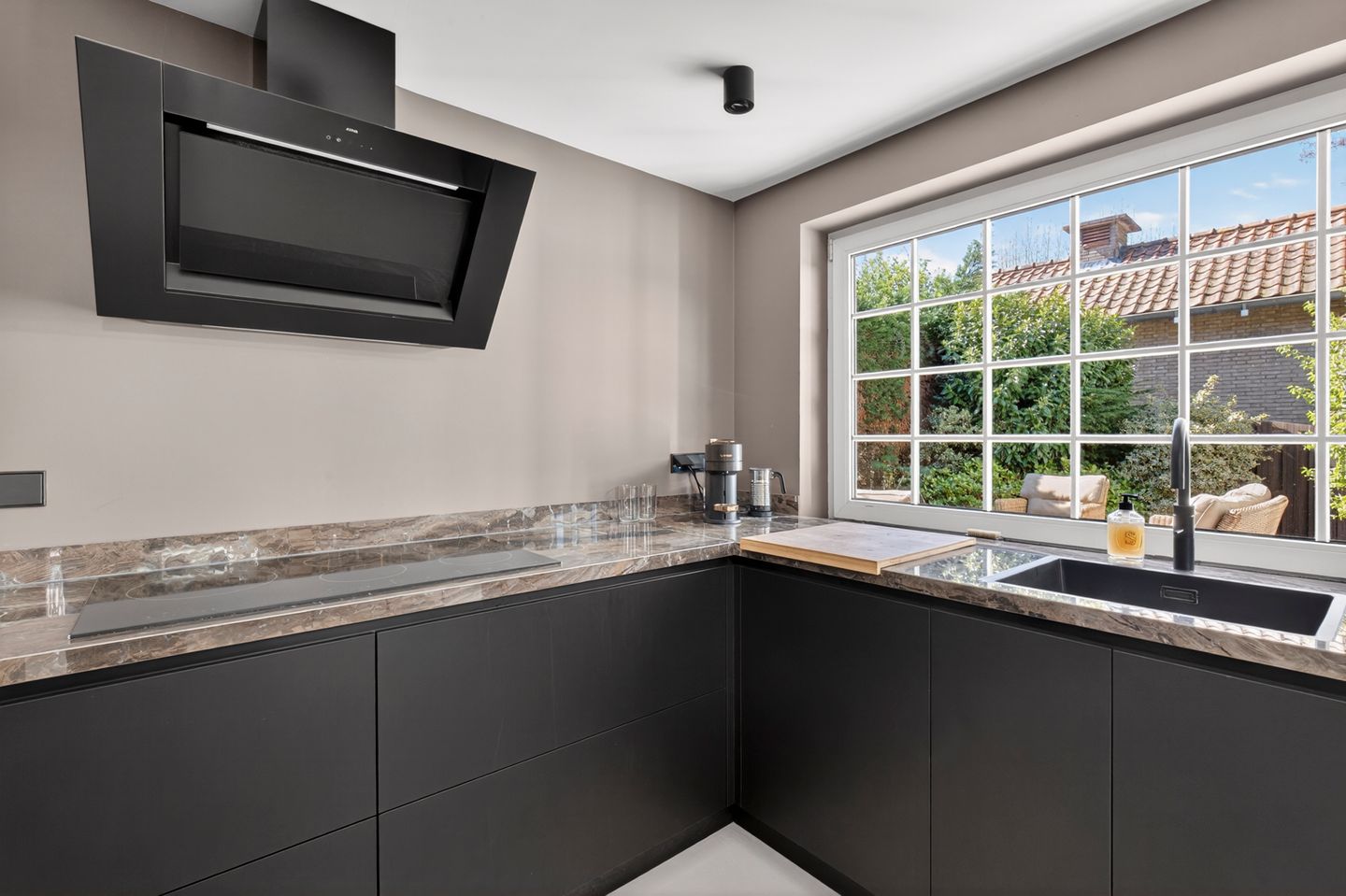 Foto 20 van Keizer Karelweg 237