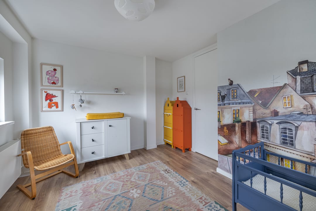 Move-in ready energy-efficient family home with 5 bedrooms in Huizermaat — 26