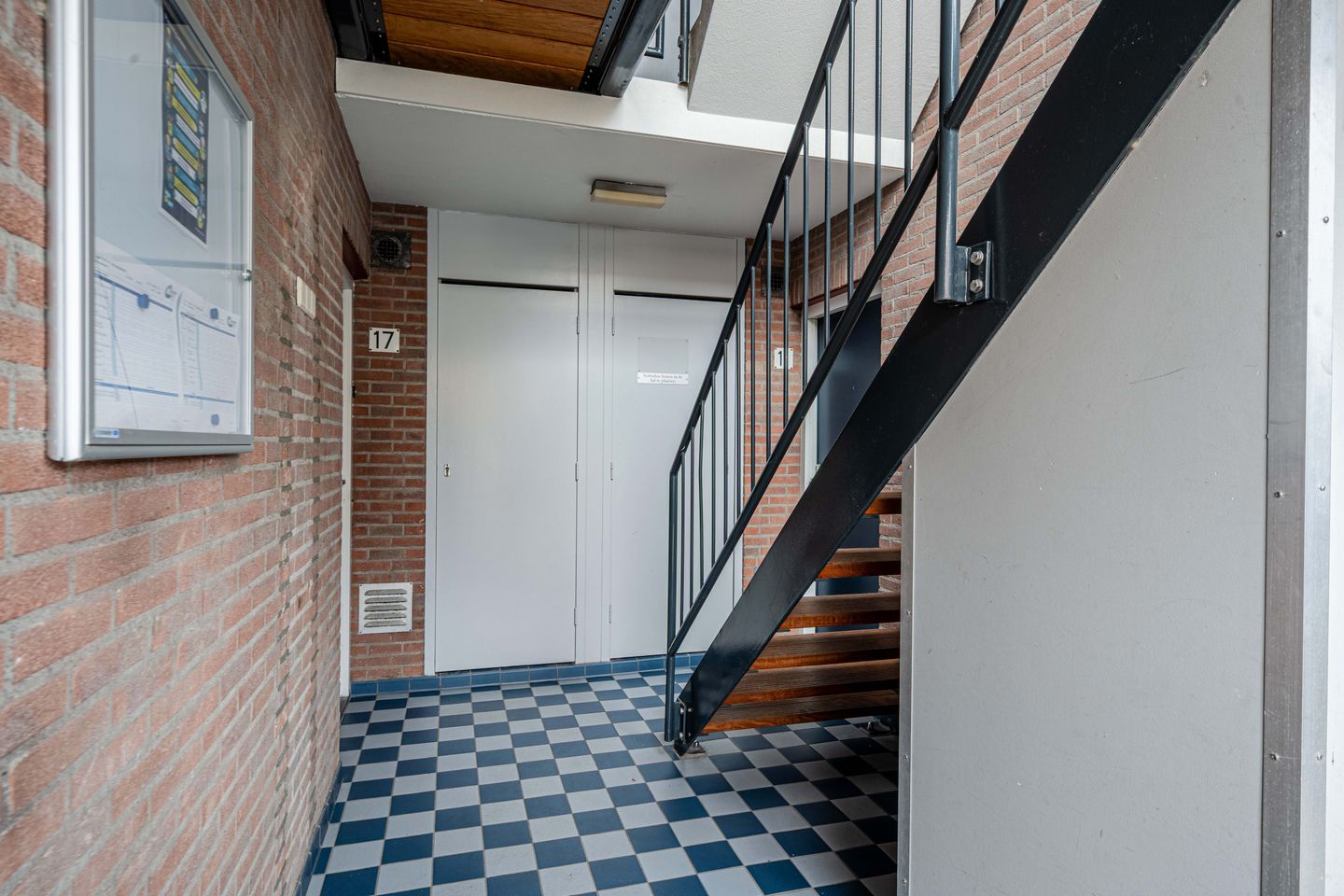 Photo 10 of van Borsselestraat 19