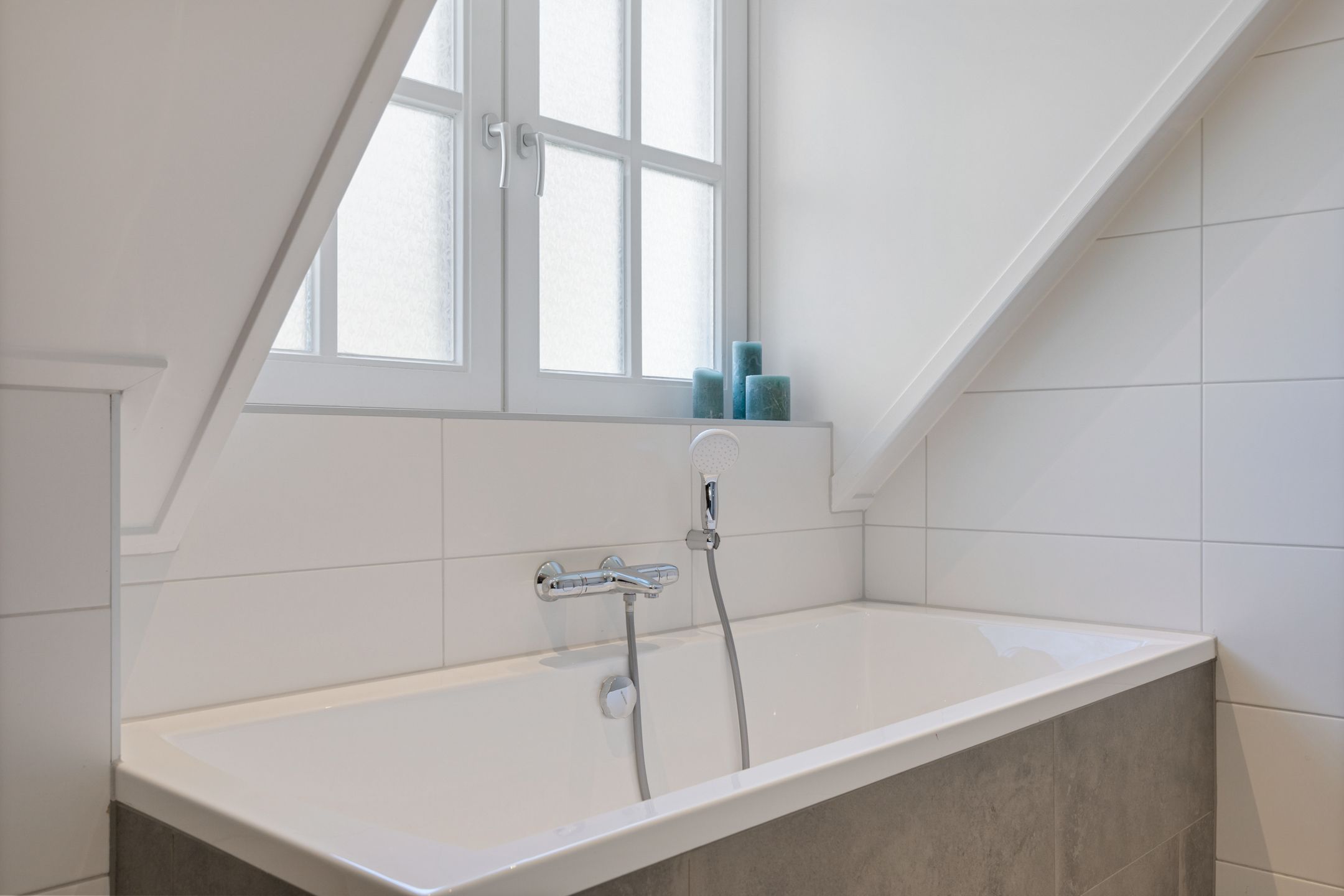 Foto 24 van Valtherweg 36-210