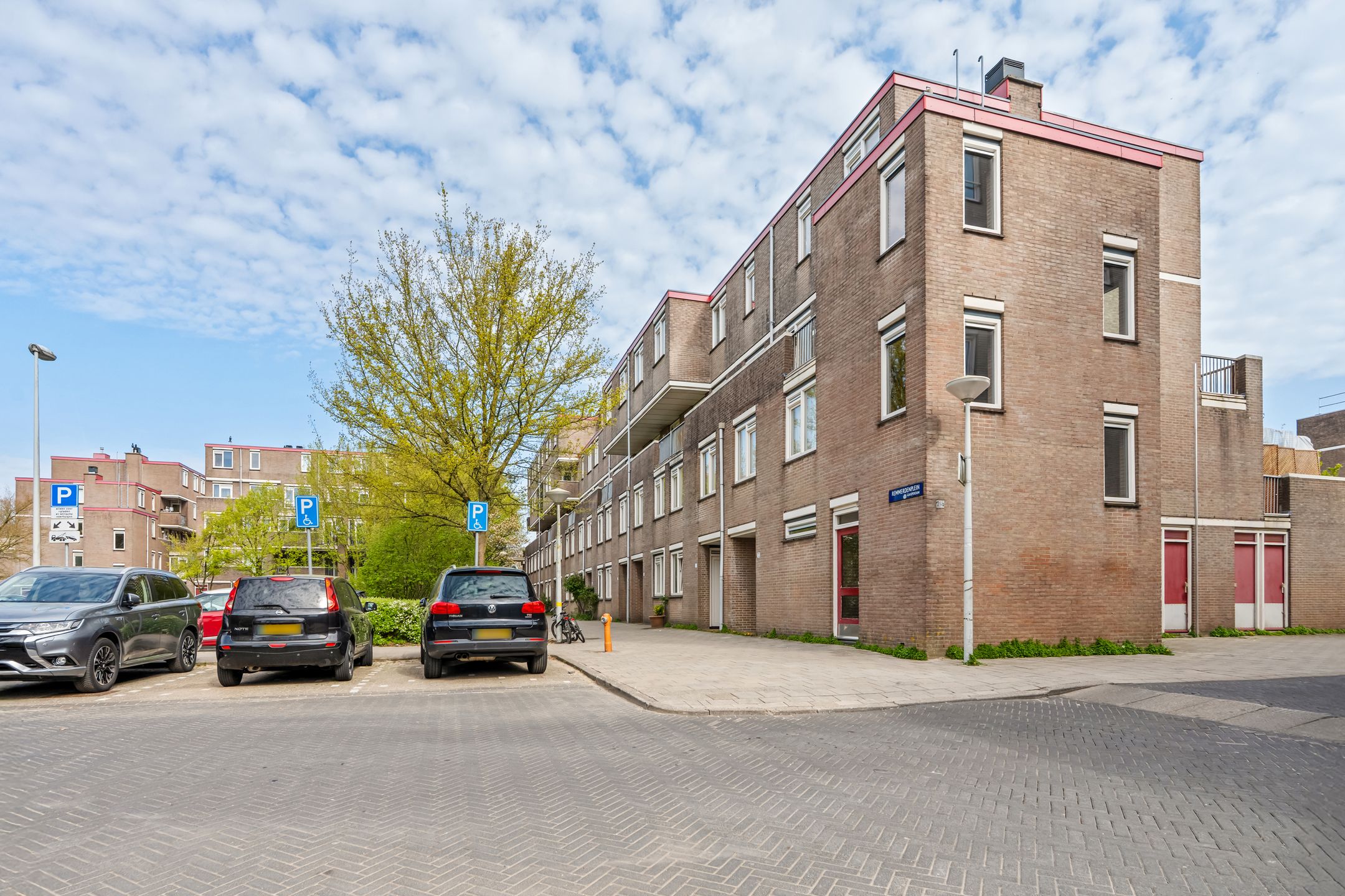 Foto 6 van Remmerdenplein 45