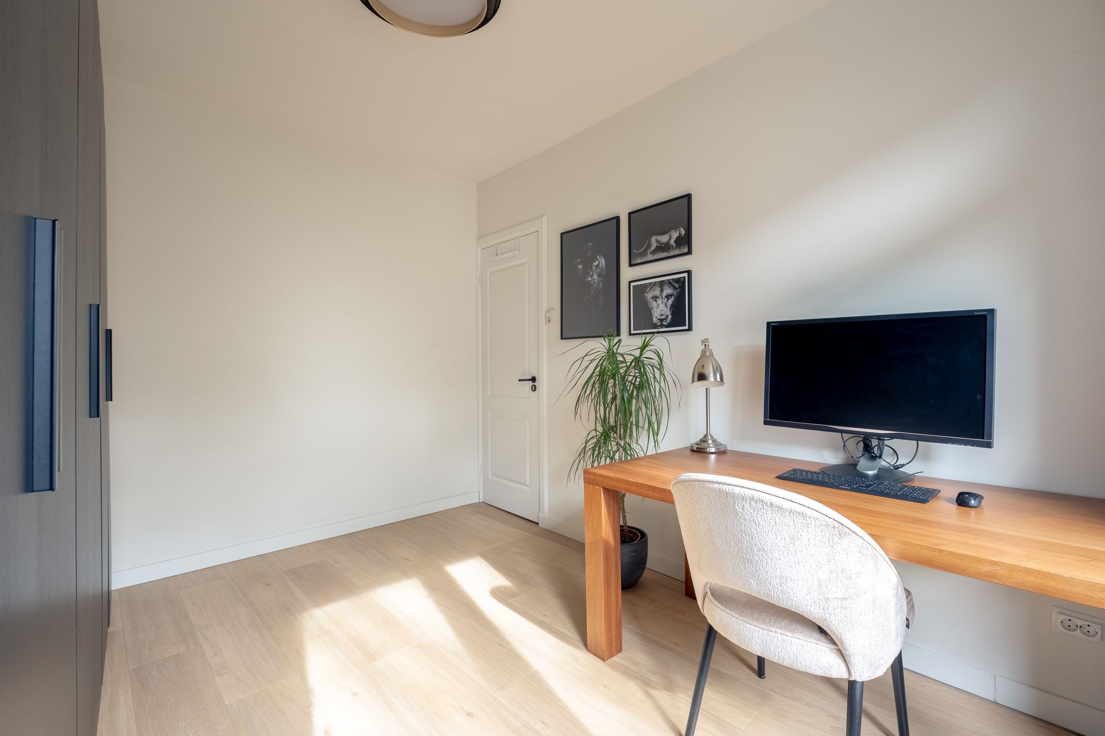 Renovated 4-Room Apartment with Three Bedrooms and Southeast-Facing Balcony — 24