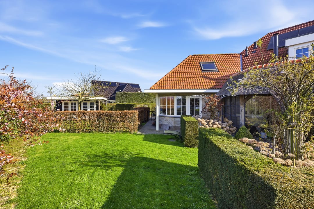 Luxury waterfront villa with wellness facilities and energy label A near Otheense Kreek — 58