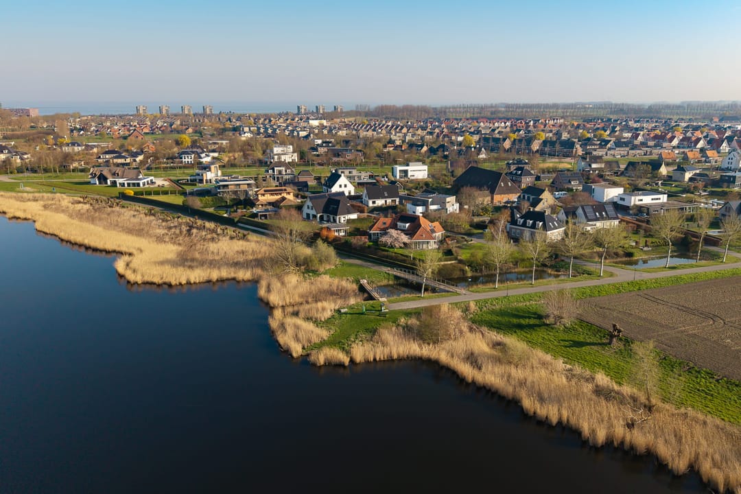 Luxury waterfront villa with wellness facilities and energy label A near Otheense Kreek — 82