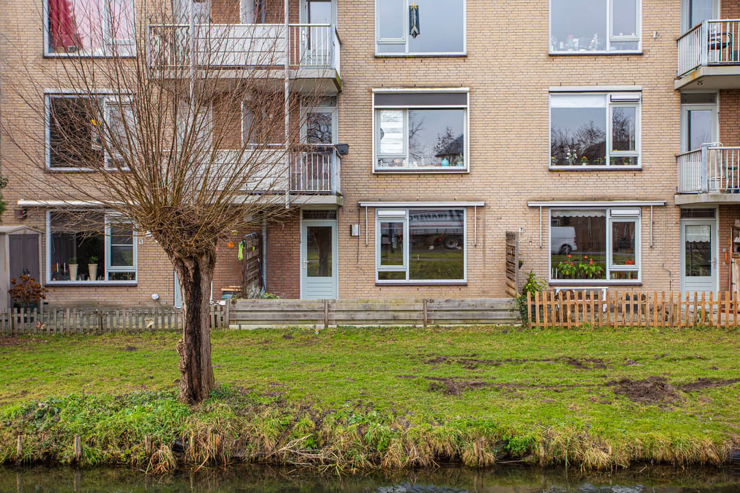 Ground Floor Apartment with East-Facing Garden Near Leerdam Center — 22
