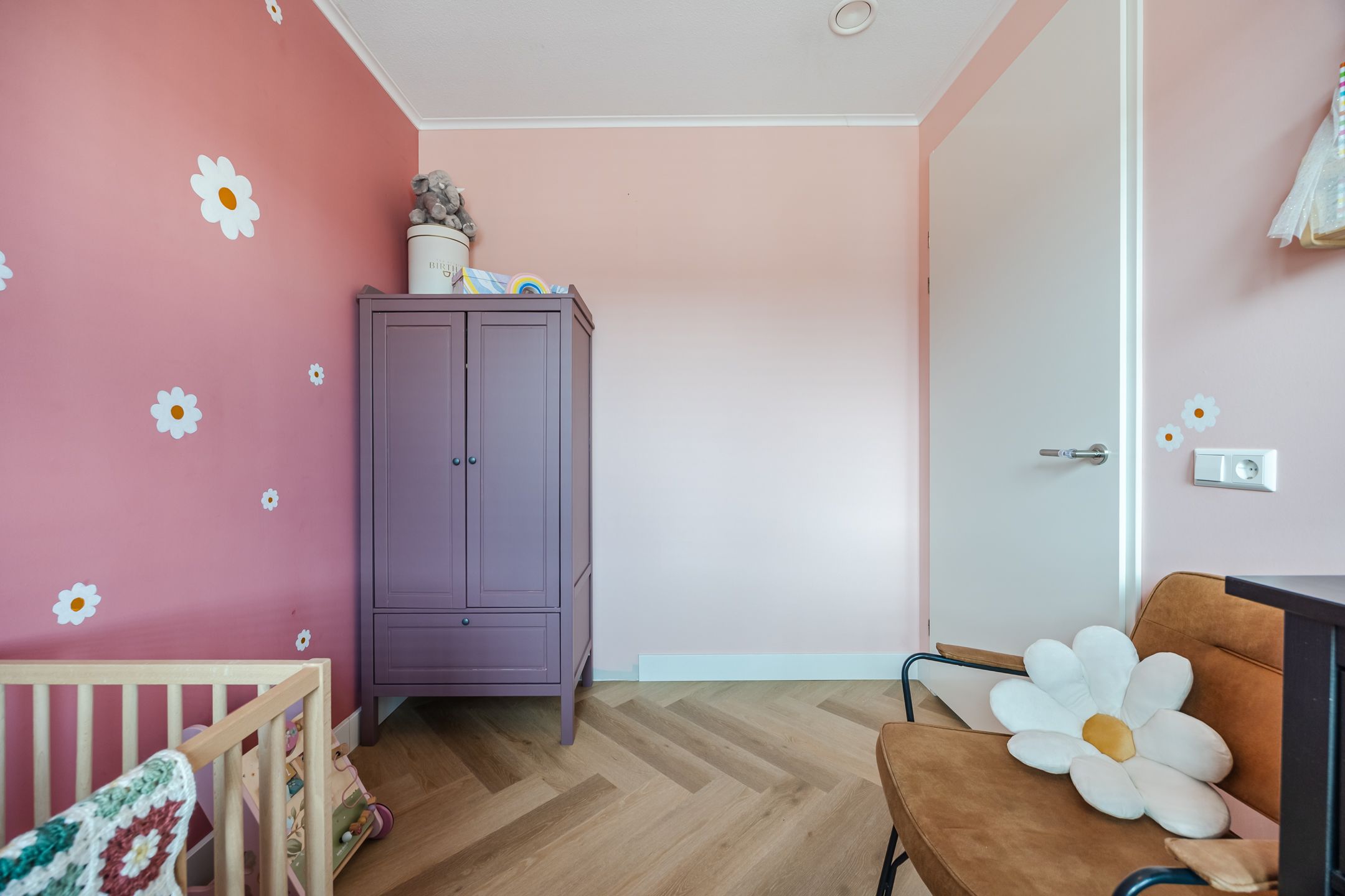 Modern Energy-Efficient Terraced Home with Private Parking in Bergen op Zoom — 30