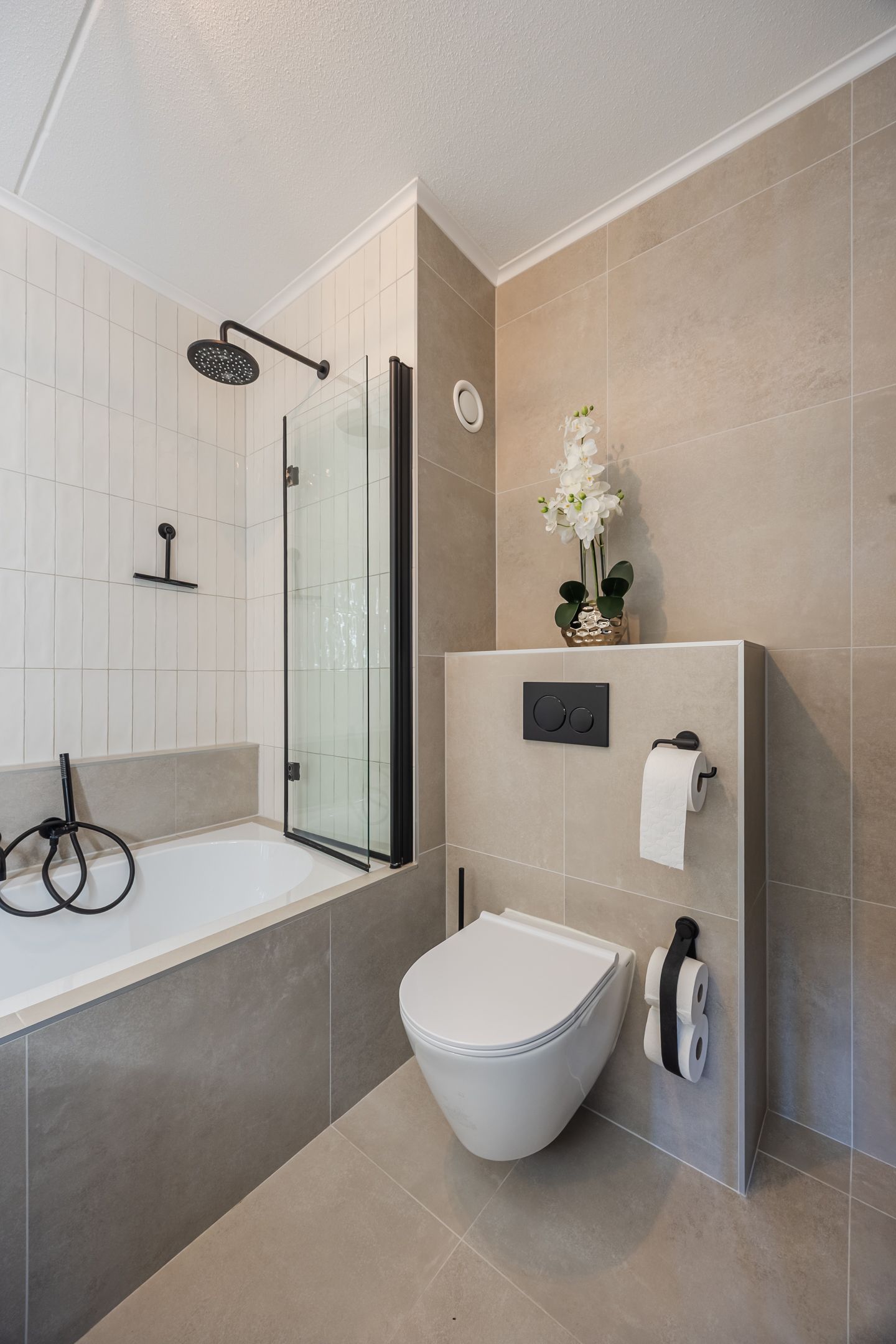Modern Energy-Efficient Terraced Home with Private Parking in Bergen op Zoom — 33