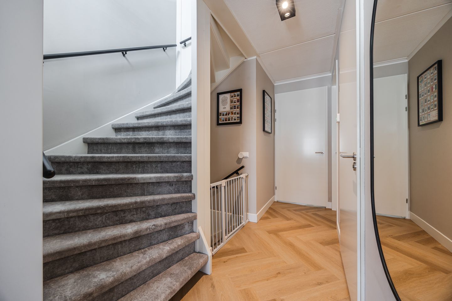 Modern Energy-Efficient Terraced Home with Private Parking in Bergen op Zoom — 20