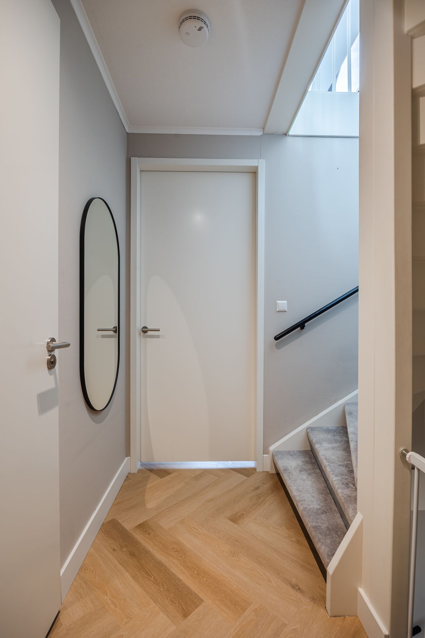 Modern Energy-Efficient Terraced Home with Private Parking in Bergen op Zoom — 35