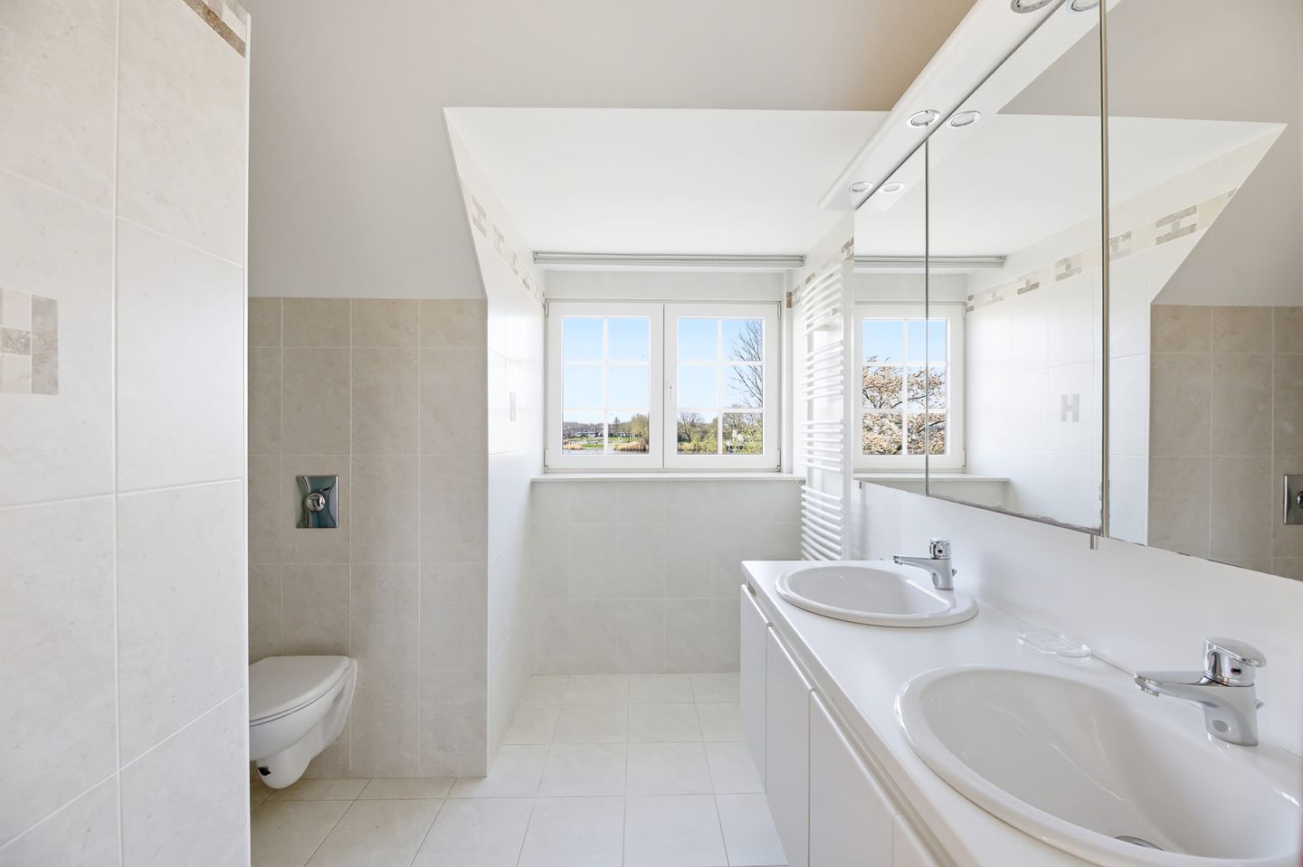 Luxury waterfront villa with wellness facilities and energy label A near Otheense Kreek — 55
